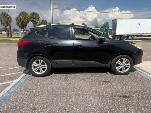 Used 2012 Hyundai Tucson GLS AWD/4WD image 2