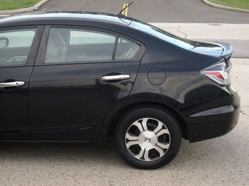 Used 2015 Honda Civic Hybrid Sedan image 8