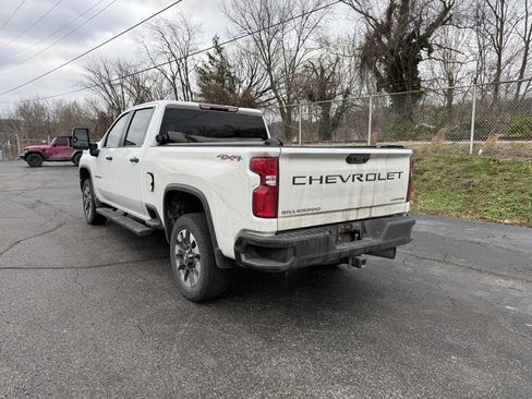 Used 2021 Chevrolet Silverado 2500 Custom w/ Custom Value Package image 7