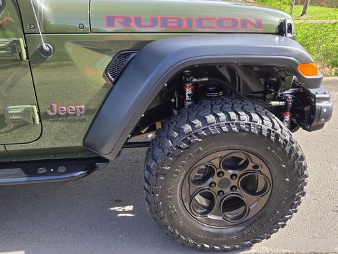 Used 2021 Jeep Wrangler Unlimited Rubicon w/ Dual Top Group image 17