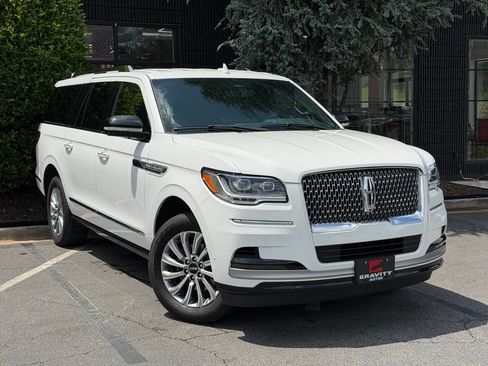 Used 2024 Lincoln Navigator L 4WD image 7