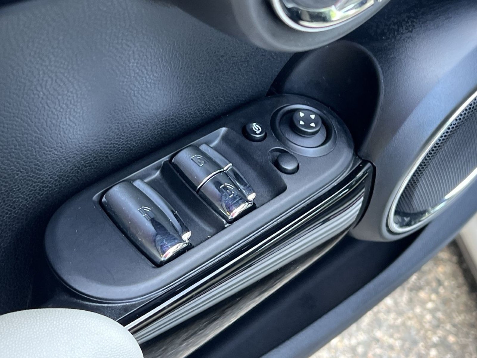 Used 2019 MINI Cooper John Cooper Works FWD image 12
