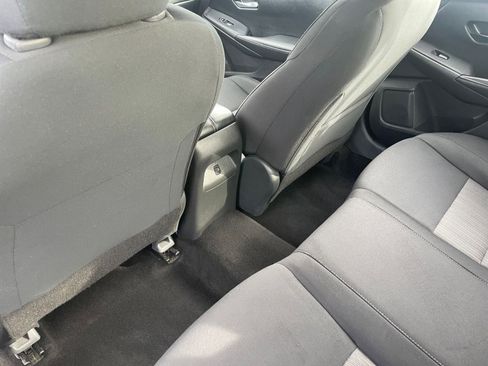 Used 2024 Nissan Sentra SV image 23