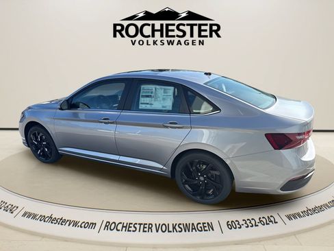 New 2026 Volkswagen Jetta SE FWD image 5
