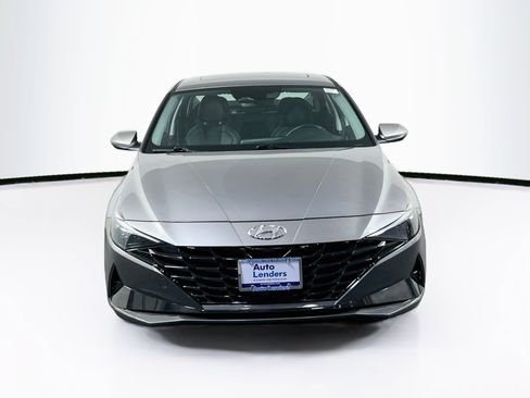 Used 2023 Hyundai Elantra Limited FWD image 2