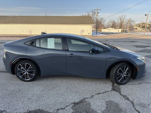 Used 2024 Toyota Prius Limited image 2