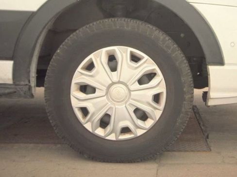 Used 2023 Ford Transit 350 XLT image 18