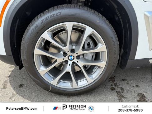New 2026 BMW X5 xDrive50e w/ Premium Package AWD/4WD image 38