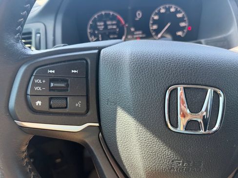 Certified 2025 Honda Ridgeline Sport image 22