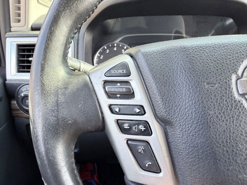 Used 2020 Nissan Titan SL w/ Moonroof Package image 14