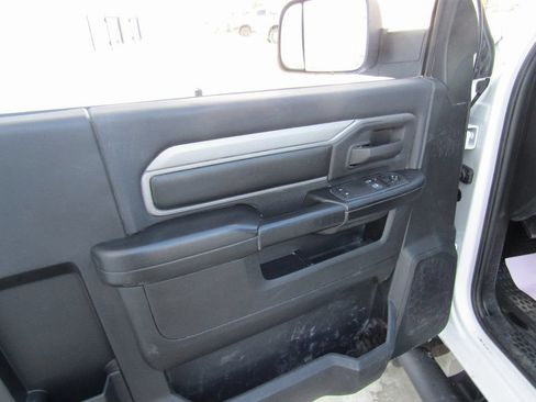 Used 2022 RAM 5500 Tradesman AWD/4WD image 16