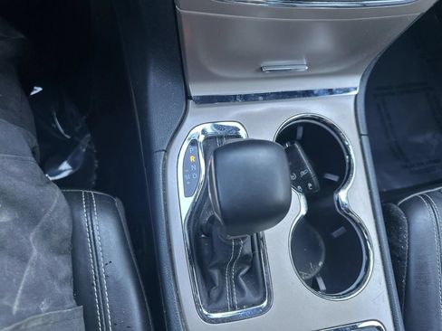 Used 2017 Jeep Grand Cherokee Limited w/ Luxury Group II AWD/4WD image 22