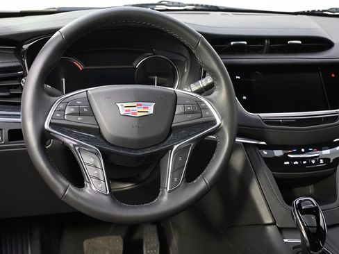 Certified 2023 Cadillac XT5 Premium Luxury AWD/4WD image 12