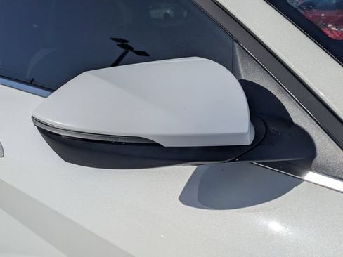 New 2026 Hyundai Elantra Limited FWD image 38