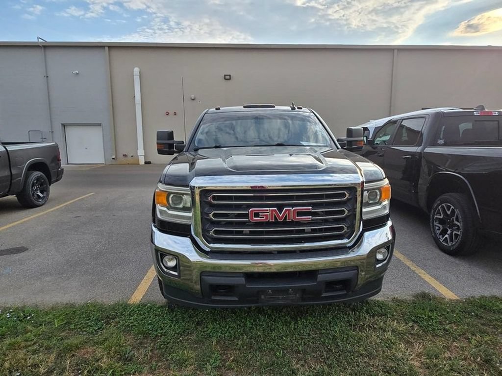 Used 2016 GMC Sierra 2500 4x4 Crew Cab w/ Sierra Convenience Package image 2