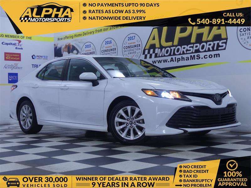 Used 2019 Toyota Camry LE FWD image 1