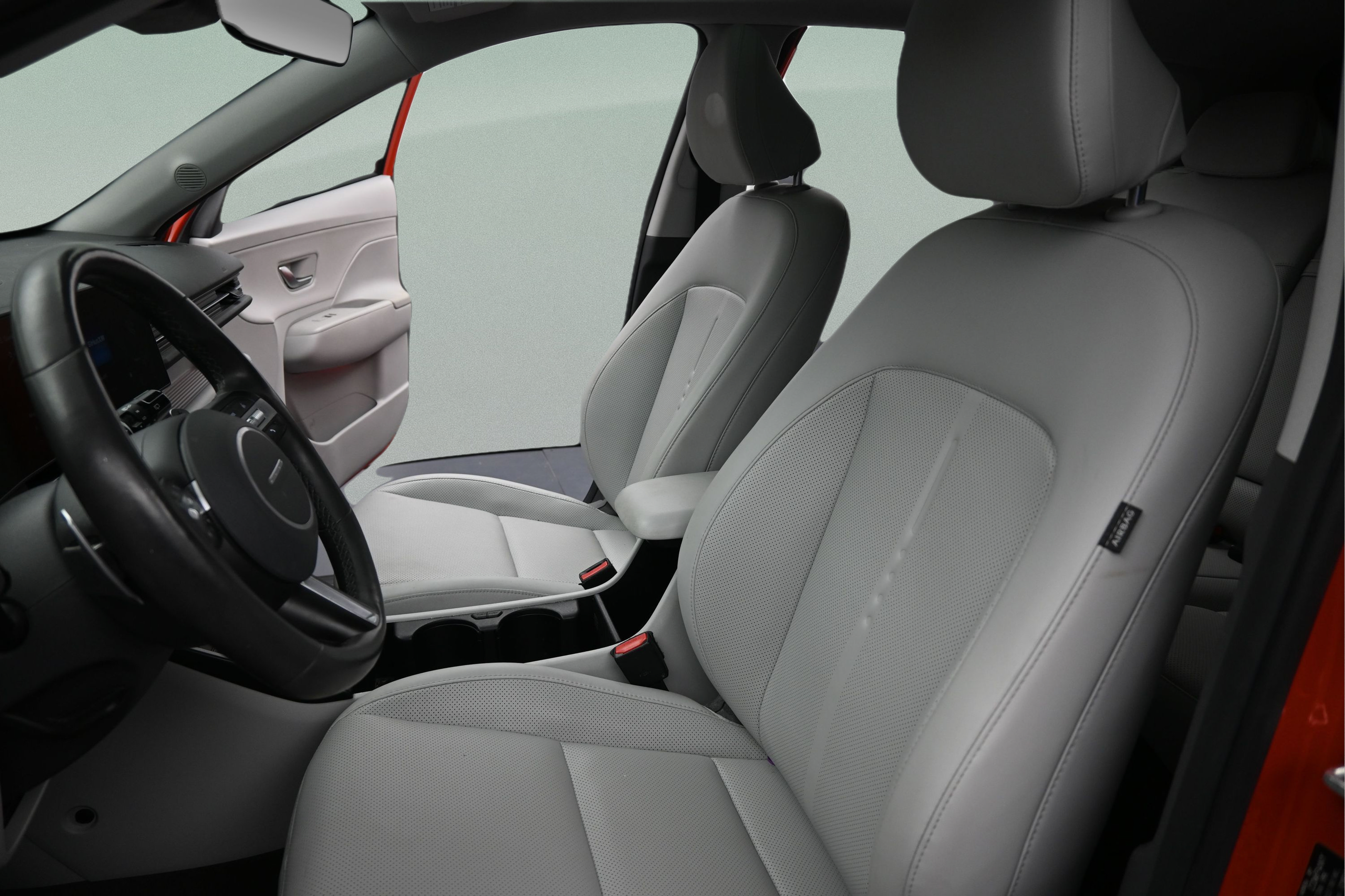 Used 2024 Hyundai Kona Limited FWD image 22