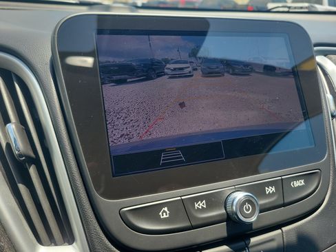 Used 2024 Chevrolet Malibu LT FWD image 25