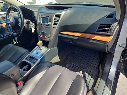 Used 2014 Subaru Outback 3.6R Limited w/ Moonroof Package AWD/4WD image 29