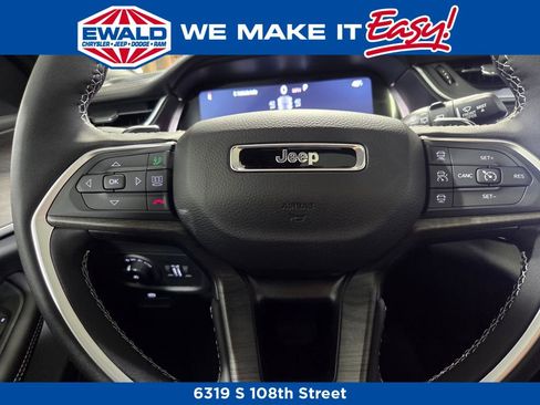 New 2025 Jeep Grand Cherokee Limited image 6