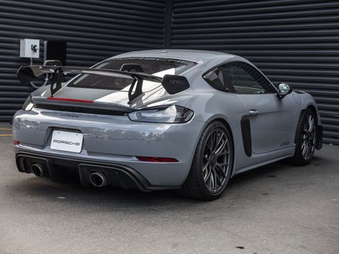 Certified 2023 Porsche 718 Cayman GT4 RS RWD image 10