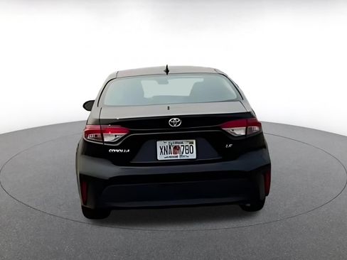 Used 2025 Toyota Corolla LE FWD image 12