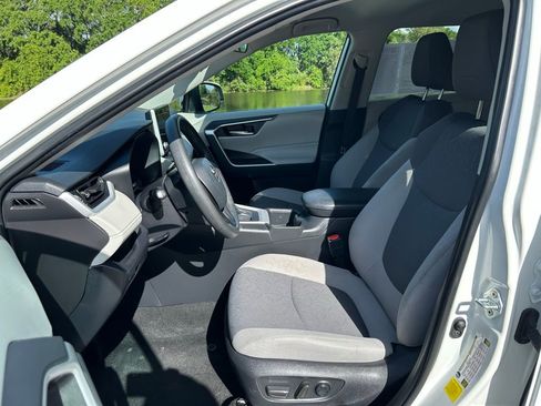 Used 2024 Toyota RAV4 XLE image 14