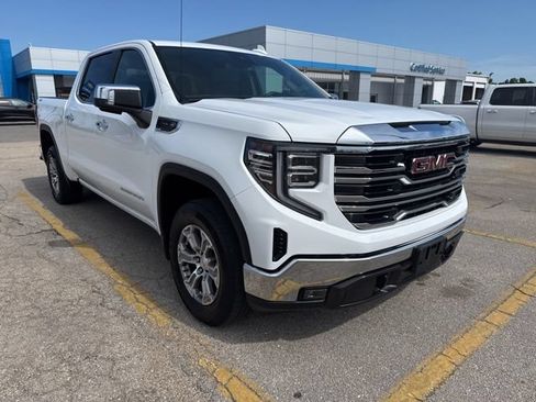 Used 2025 GMC Sierra 1500 SLT AWD/4WD image 6