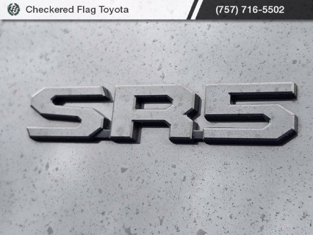 Used 2025 Toyota 4Runner SR5 RWD image 8