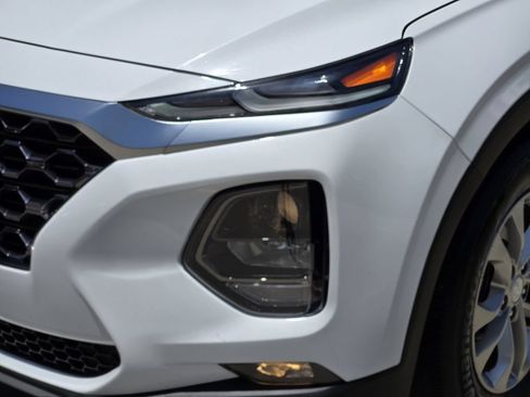 Used 2020 Hyundai Santa Fe SEL FWD image 15