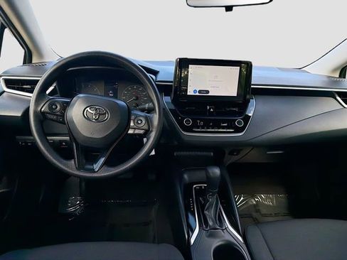 Used 2025 Toyota Corolla LE FWD image 21