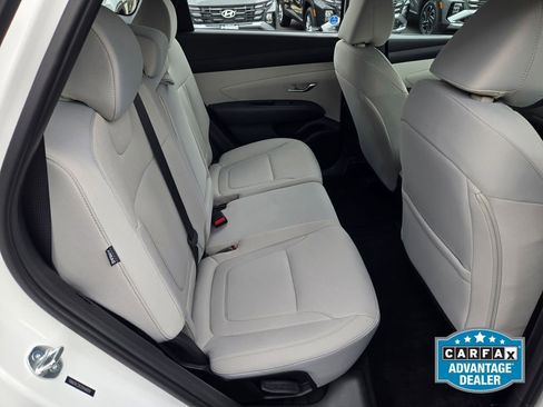 Used 2025 Hyundai Tucson SE AWD/4WD image 9