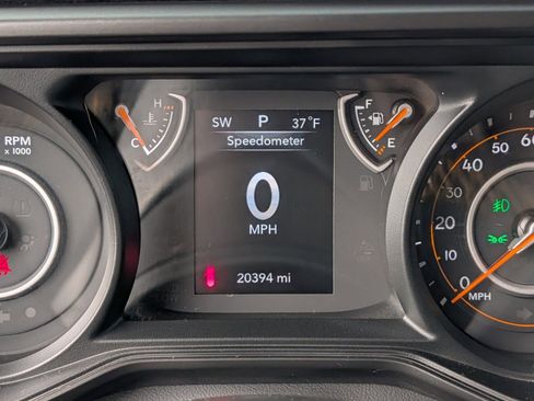 Used 2024 Jeep Wrangler Willys image 30