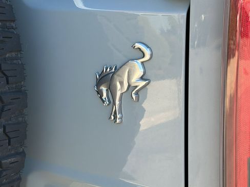 Used 2021 Ford Bronco Big Bend w/ Sasquatch Package image 10