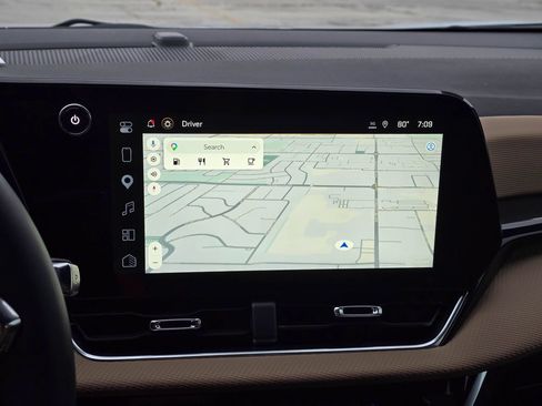 Used 2026 Chevrolet Equinox ACTIV w/ Convenience Package III FWD image 15