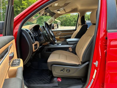 Used 2020 RAM 1500 Big Horn AWD/4WD image 11