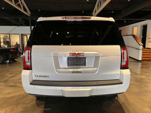 Used 2020 GMC Yukon SLT w/ Premium Edition image 4