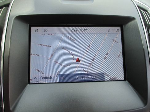 Used 2020 Ford Edge Titanium w/ Equipment Group 301A FWD image 17