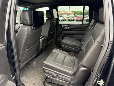 Used 2021 Chevrolet Suburban LT w/ Rear Media and Nav Package AWD/4WD image 8