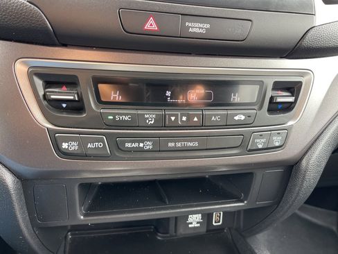 Used 2019 Honda Ridgeline Sport image 12