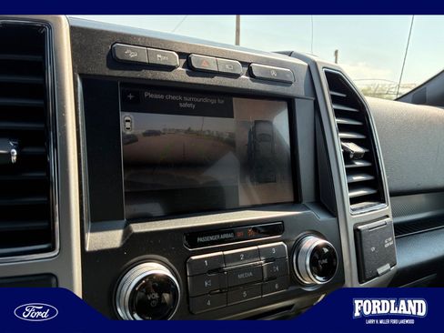 Used 2018 Ford F150 Lariat w/ Equipment Group 502A Luxury AWD/4WD image 29