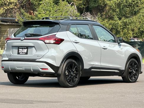 Used 2021 Nissan Kicks SR FWD image 4