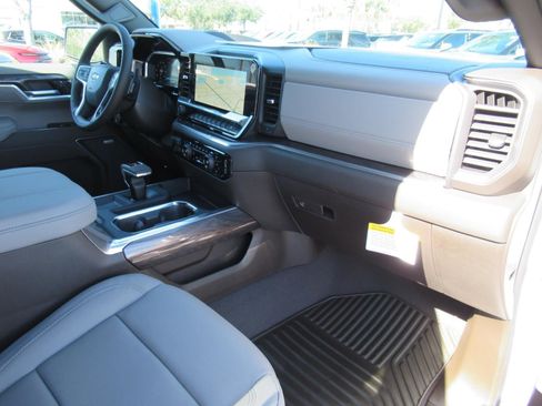 New 2026 Chevrolet Silverado 1500 LTZ w/ LTZ Premium Package image 11