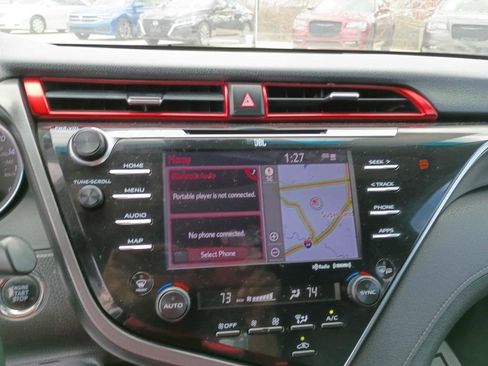 Used 2018 Toyota Camry XSE w/ Driver Assist Package image 14