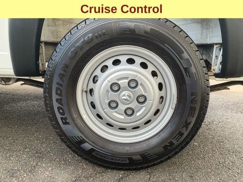 Used 2025 RAM ProMaster 2500 w/ Convenience Group image 9