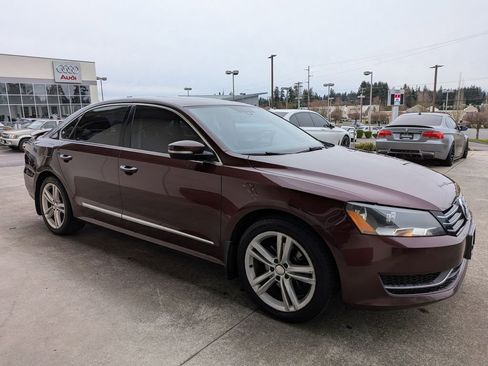 Used 2014 Volkswagen Passat 1.8T SE image 6