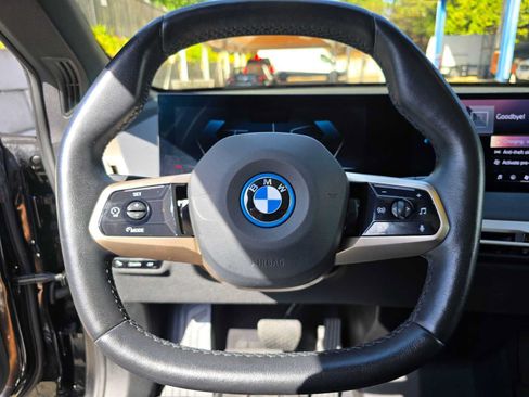 Used 2024 BMW iX xDrive50 w/ Premium Package AWD/4WD image 23