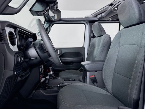 Used 2024 Jeep Wrangler Willys image 16