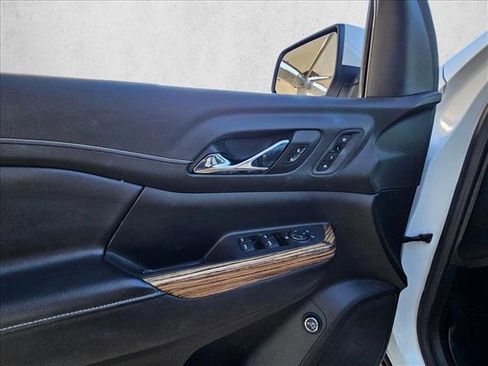 Used 2019 GMC Acadia Denali w/ Technology Package image 11