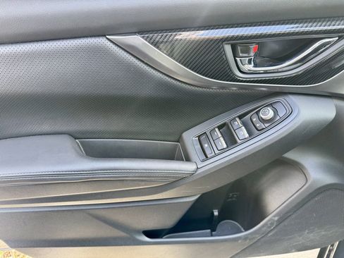 Used 2017 Subaru Impreza 2.0i Limited w/ Moonroof/BSD & Rcta/Eyesight image 15